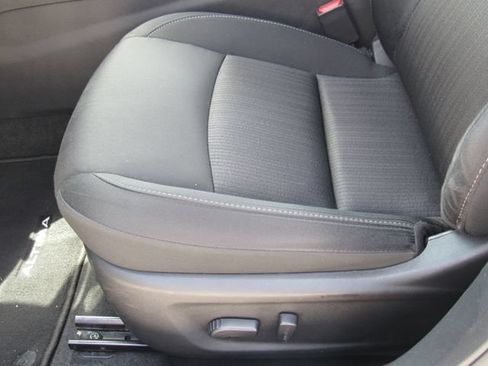 Used 2025 Nissan Altima 2.5 SV FWD image 20