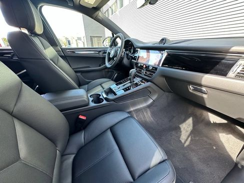 Used 2026 Porsche Macan S AWD/4WD image 41