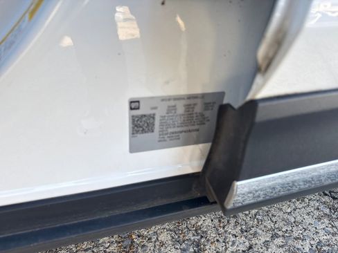 Used 2023 Chevrolet Bolt EUV Premier w/ Sun & Sound Package image 28