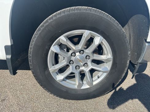 Used 2023 Chevrolet Silverado 1500 LT image 7