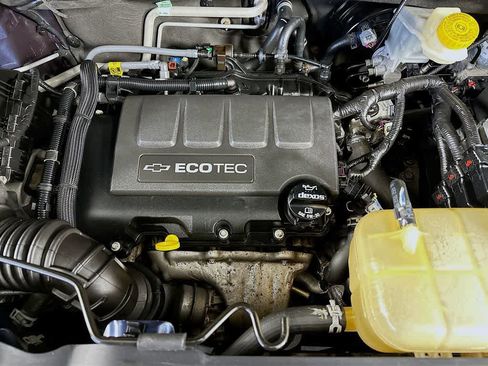 Used 2018 Chevrolet Trax LS image 9