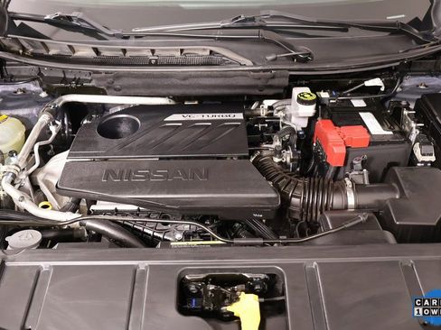 Used 2024 Nissan Rogue SV image 18