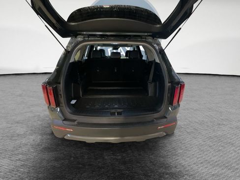 Certified 2023 Kia Sorento S w/ Panoramic Sunroof Package AWD/4WD image 25