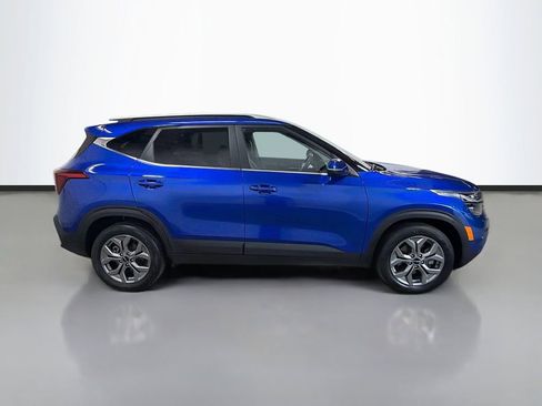 Used 2024 Kia Seltos S AWD/4WD image 11