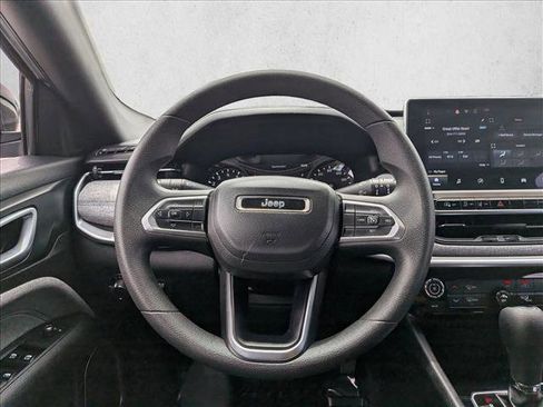 Used 2024 Jeep Compass Sport AWD/4WD image 12