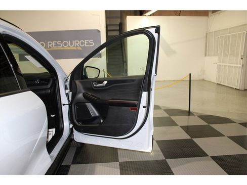 Used 2025 Ford Escape ST-Line Select image 26