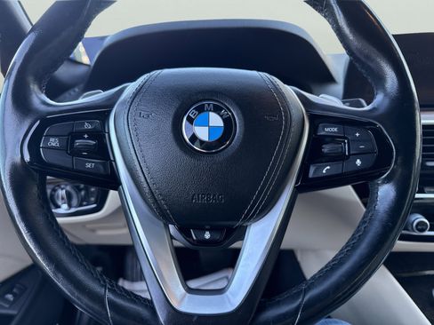 Used 2018 BMW 530i xDrive image 23