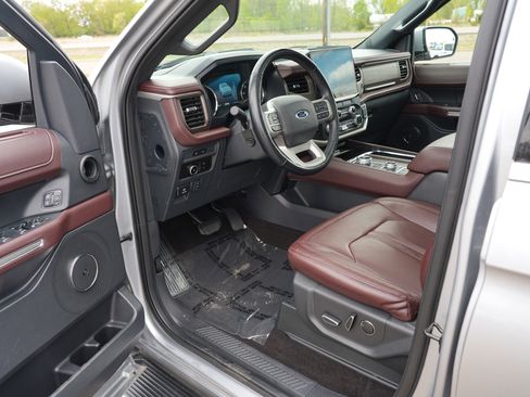 Used 2023 Ford Expedition Max Limited AWD/4WD image 15