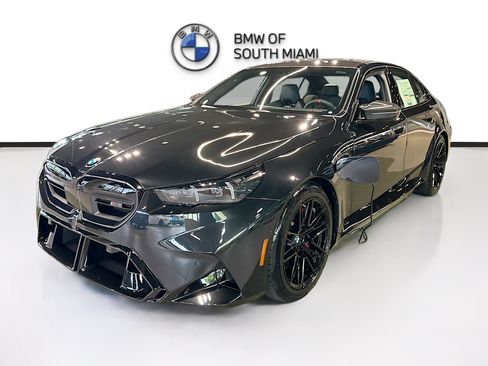 New 2027 BMW M5 w/ Carbon Package AWD/4WD image 3