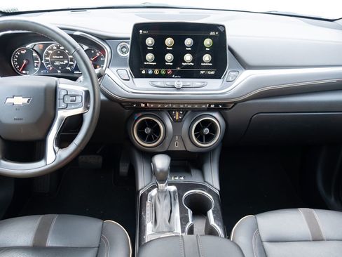 Used 2023 Chevrolet Blazer Premier FWD image 19