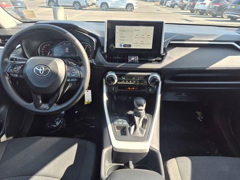Used 2025 Toyota RAV4 LE image 21