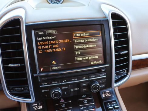 Used 2014 Porsche Cayenne image 45