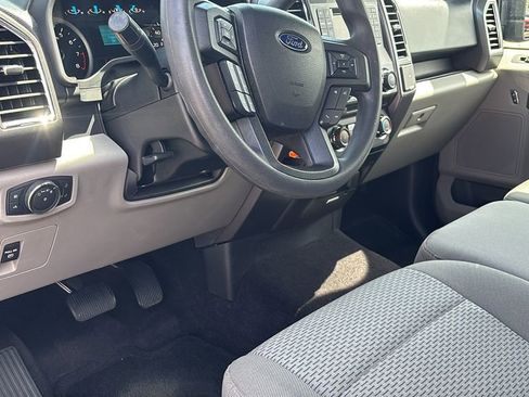 Used 2016 Ford F150 XLT AWD/4WD image 22