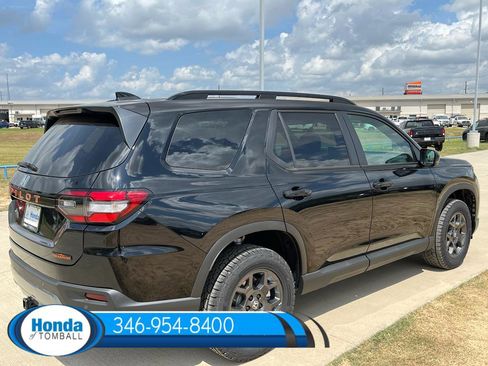 New 2026 Honda Pilot TrailSport image 6