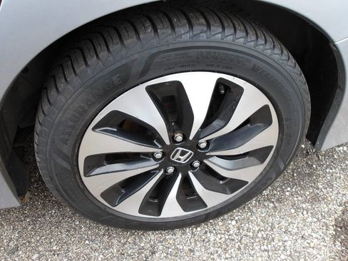 Used 2017 Honda Accord EX-L image 34