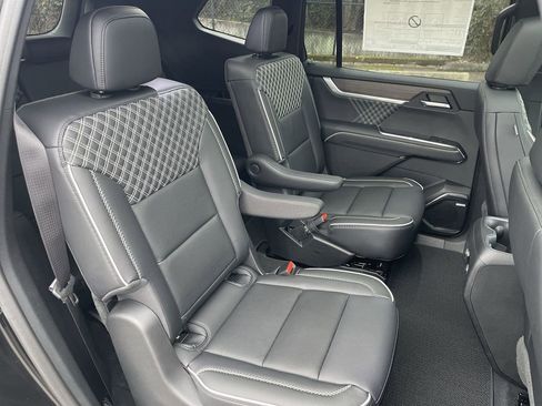 New 2026 GMC Acadia Denali w/ Super Cruise Package image 28