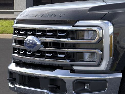 New 2025 Ford F250 Lariat w/ Lariat Ultimate Package image 17