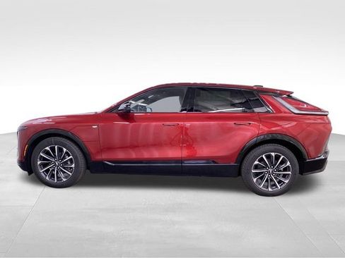 New 2025 Cadillac Lyriq Sport AWD/4WD image 10