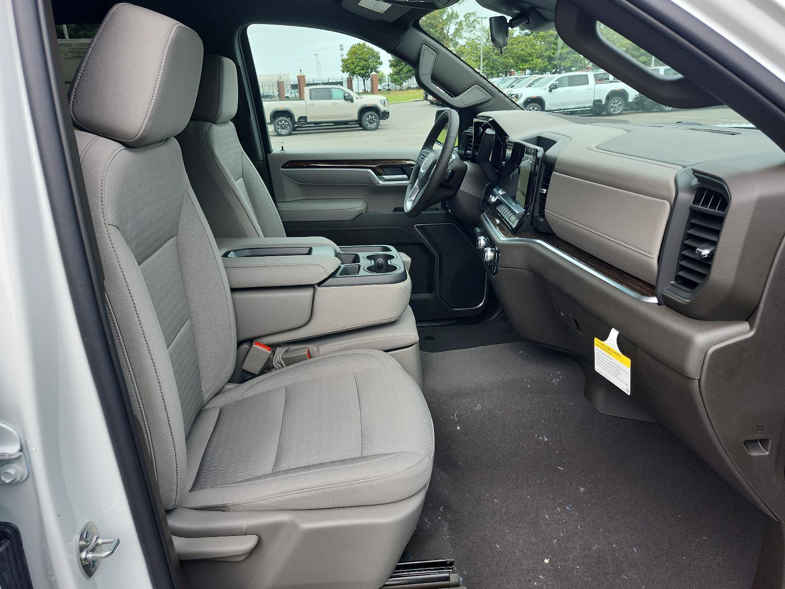 New 2026 GMC Sierra 1500 SLE AWD/4WD image 8