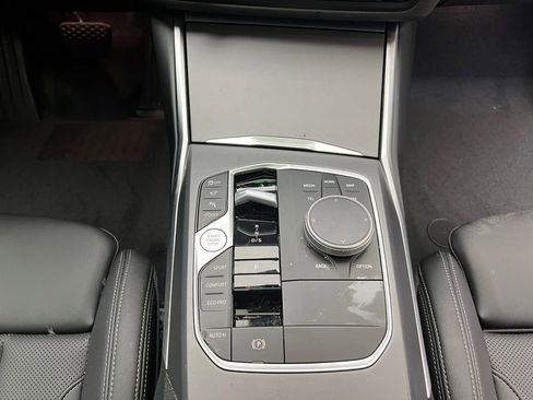 Used 2025 BMW 230i Coupe image 11