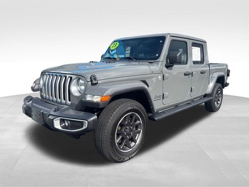 Used 2023 Jeep Gladiator Overland AWD/4WD image 2