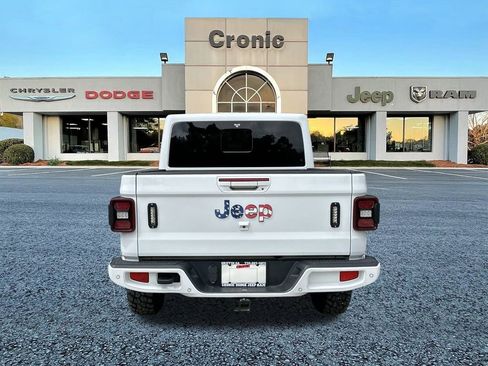 Used 2021 Jeep Gladiator Overland image 4