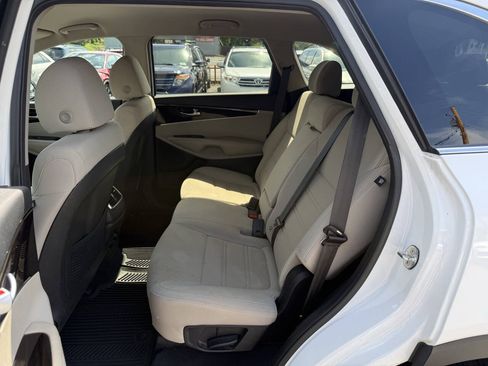 Used 2020 Kia Sorento S AWD/4WD image 7