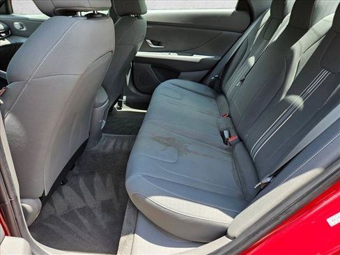 Used 2024 Hyundai Elantra SEL FWD image 17