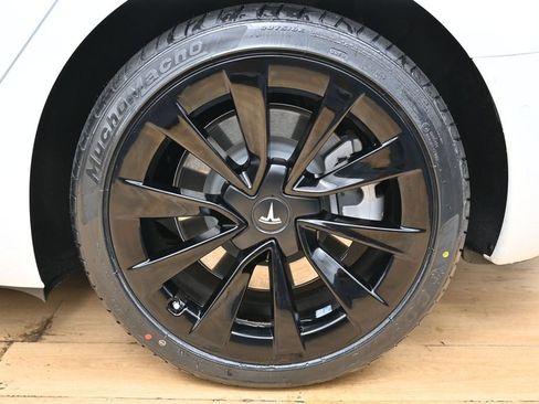 Used 2022 Tesla Model 3 RWD image 11