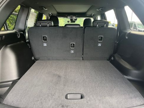 New 2025 Jeep Grand Cherokee Limited w/ Black Appearance Package image 21