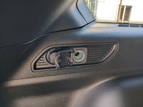 New 2025 Jeep Grand Cherokee Altitude image 13