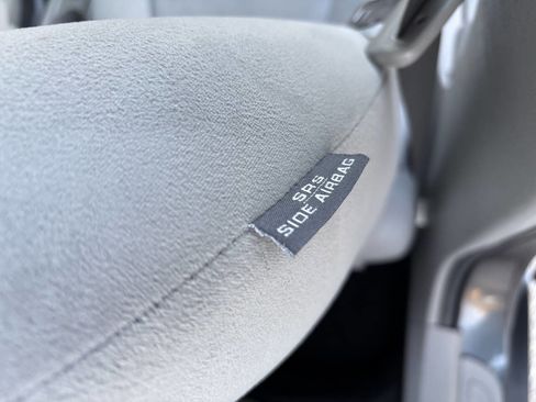 Used 2012 Toyota Corolla L image 19