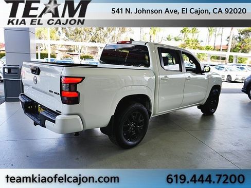 Used 2023 Nissan Frontier SV w/ Midnight Edition Package image 9