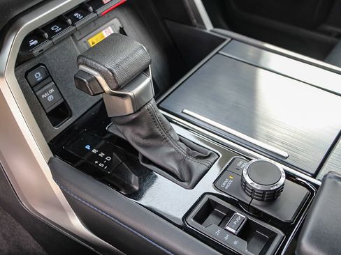 Used 2024 Toyota Tundra Platinum image 20