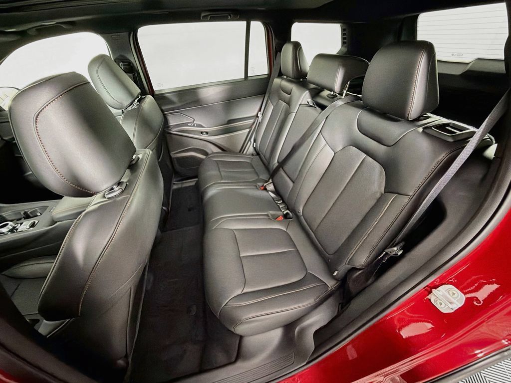 New 2026 Jeep Cherokee Limited AWD/4WD image 24