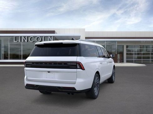 New 2025 Lincoln Navigator L Reserve AWD/4WD image 8