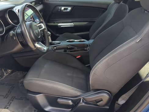 Used 2018 Ford Mustang Coupe RWD image 18