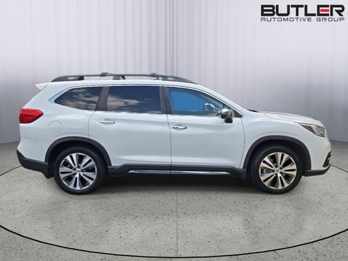 Used 2022 Subaru Ascent Touring AWD/4WD image 3