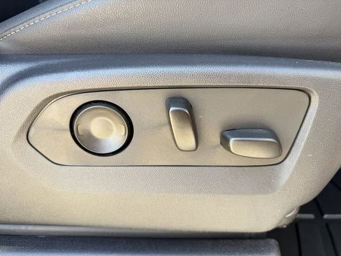 Used 2024 Chevrolet Silverado 1500 LTZ w/ LTZ Convenience Package II image 32