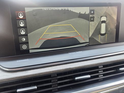 Used 2020 Kia Telluride SX w/ Towing Package FWD image 21