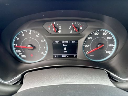 Used 2022 Chevrolet Equinox LS FWD image 15