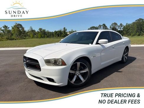 Used 2014 Dodge Charger R/T RWD image 1