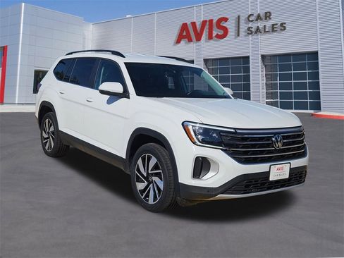 Used 2025 Volkswagen Atlas SE image 9