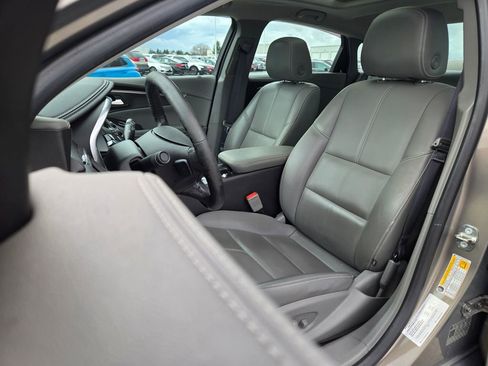 Used 2019 Chevrolet Impala LT image 11