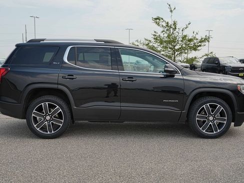 Used 2023 GMC Acadia SLT w/ Preferred Package AWD/4WD image 5