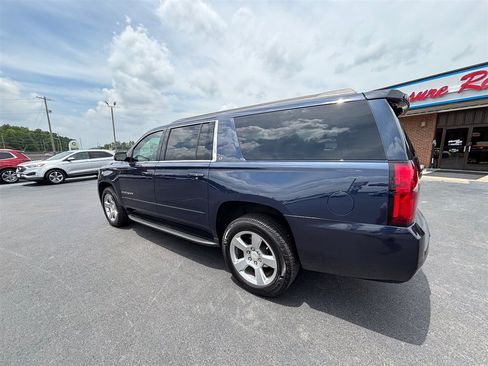 Used 2017 Chevrolet Suburban LT AWD/4WD image 3