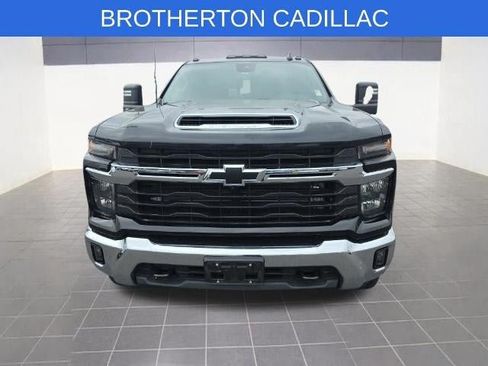 Used 2024 Chevrolet Silverado 3500 LT w/ All Star Edition AWD/4WD image 2