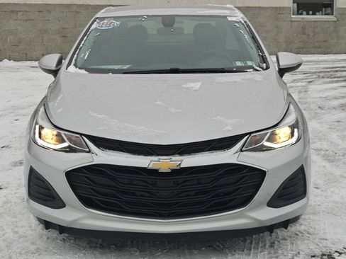 Used 2019 Chevrolet Cruze LT w/ Convenience Package image 2