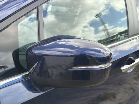 Used 2024 Honda Odyssey EX image 6