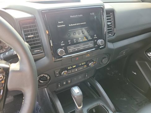 Certified 2022 Nissan Frontier PRO-4X w/ Pro-4X Premium Package AWD/4WD image 23